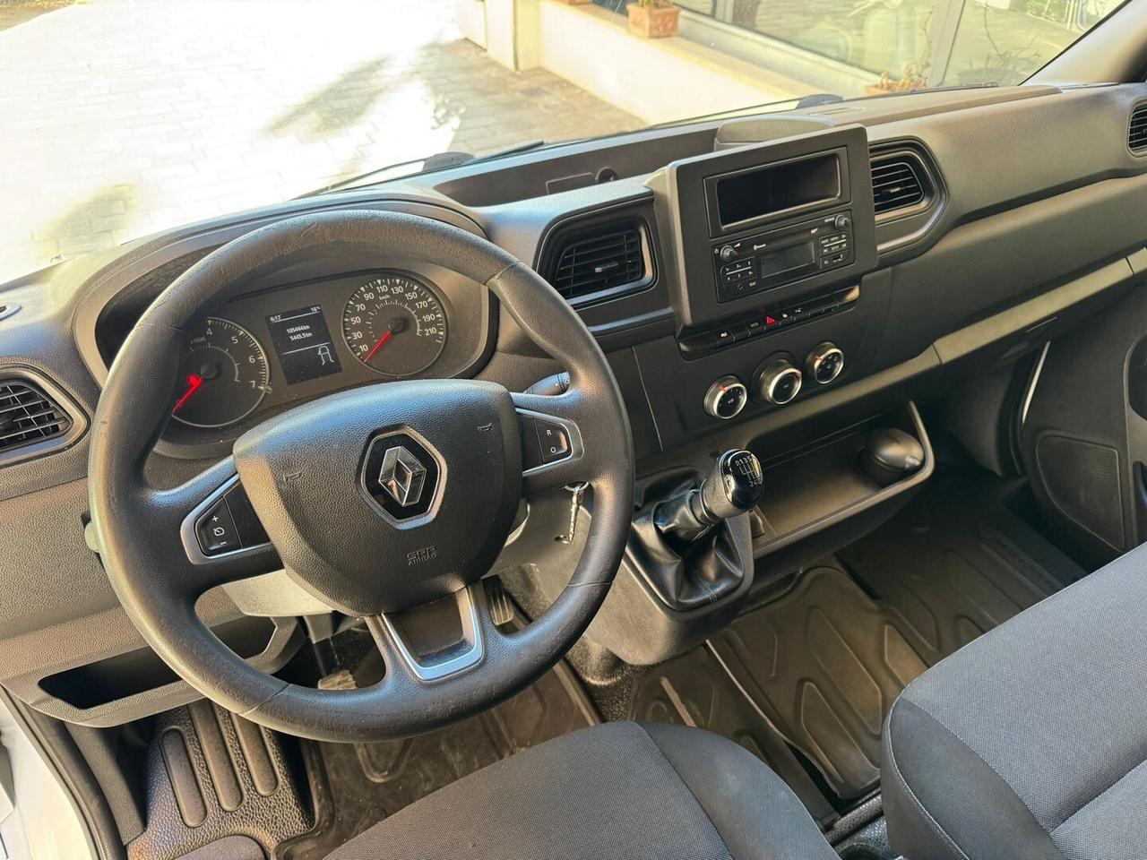 RENAULT Master T35 2.3 dCi 135CV PM-TM