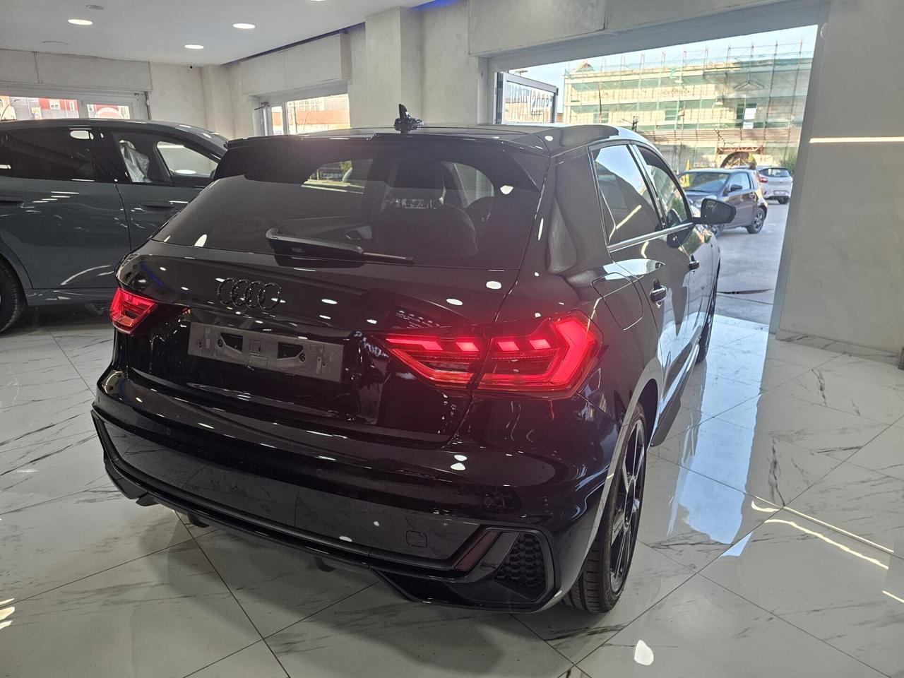 NUOVA AUDI A1 SPORTBACK S-LINE BLACK LINE 30 TFSI 116CV S-TRONIC
