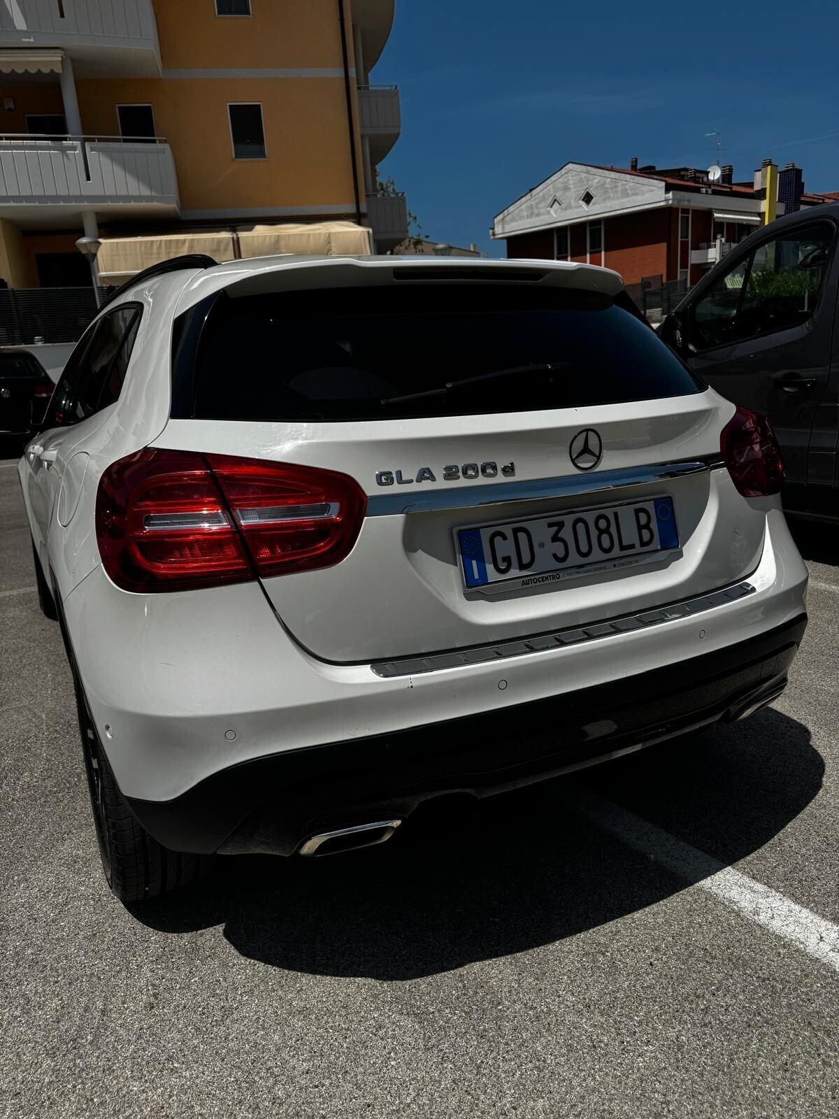 MERCEDES GLA 200CDI SPORT NIGHT EDITION AT7