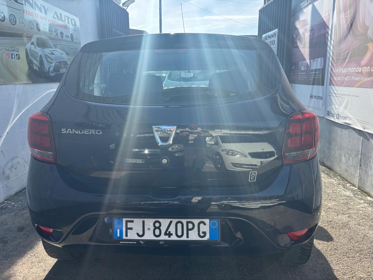Dacia Sandero 1.5 dCi 8V 75CV Start&Stop Lauréate