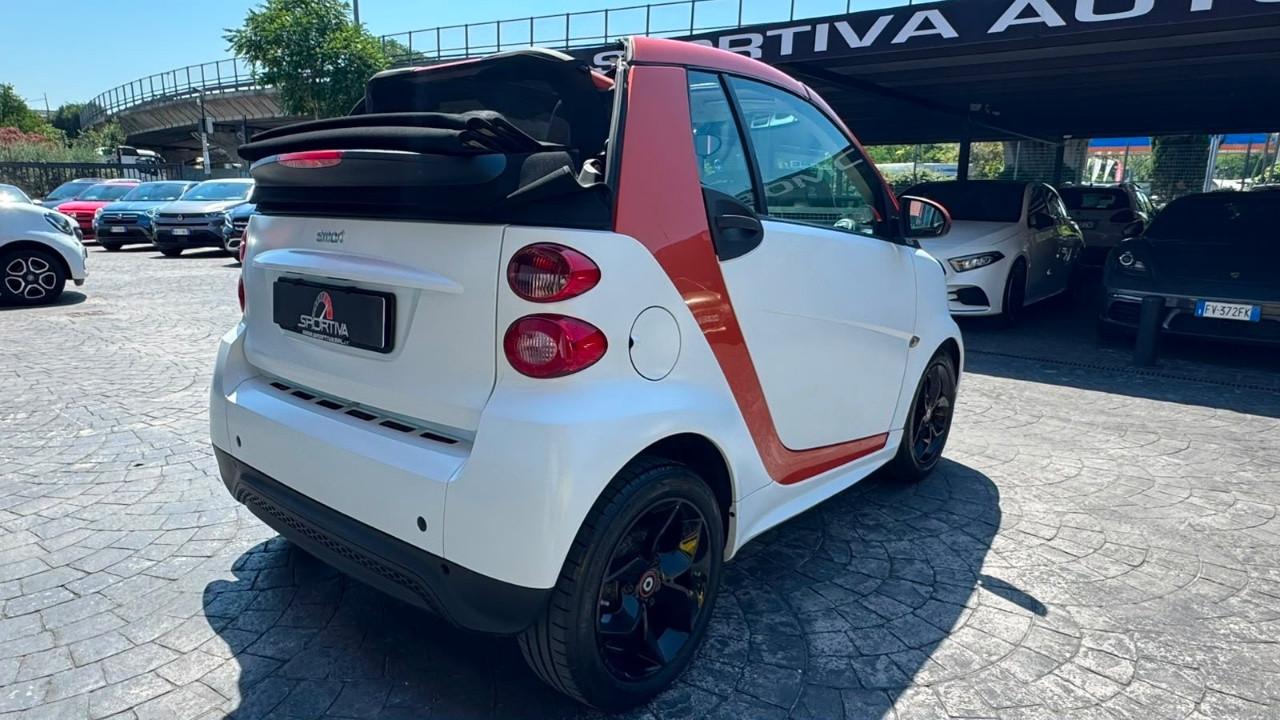 Smart fortwo cabrio SERVOSTERZO 1.0 mhd 84cv FLASH LIGHT NAVIGATORE PELLE NERA
