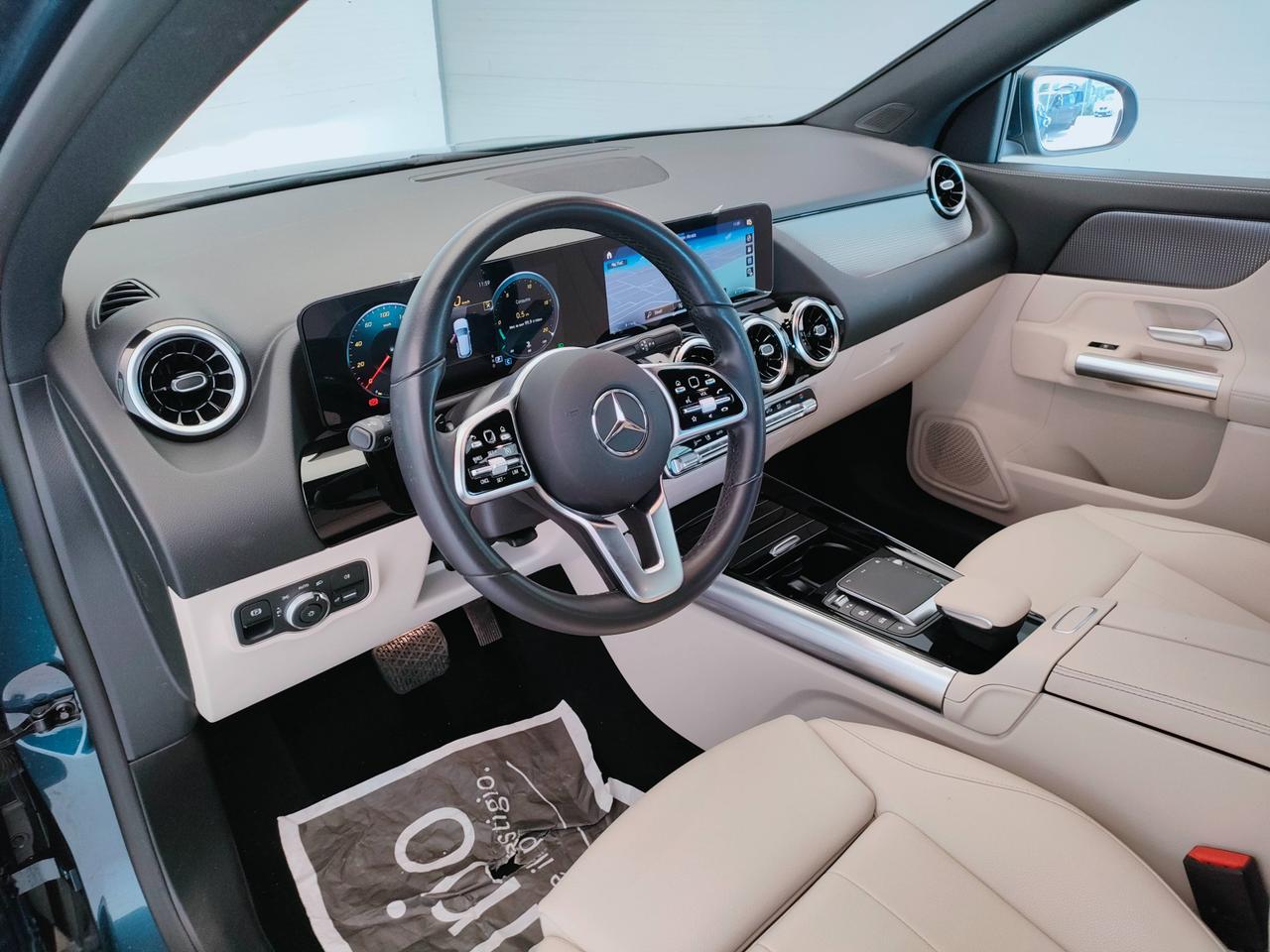 Mercedes-Benz GLA-H247 2020 - GLA 180 d Sport Plus auto