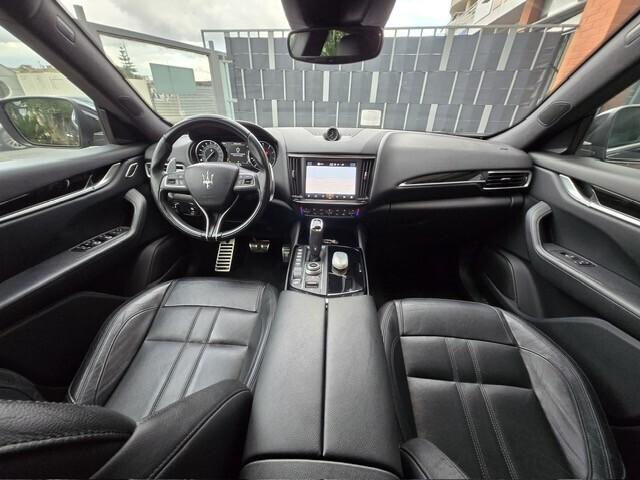 Maserati Levante V6 350 CV Q4 Gransport