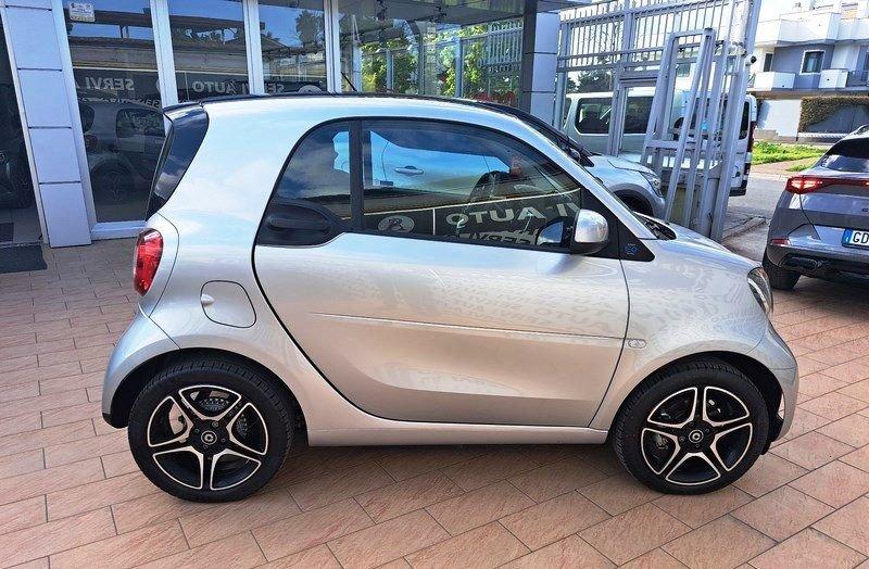 smart fortwo EQ Passion