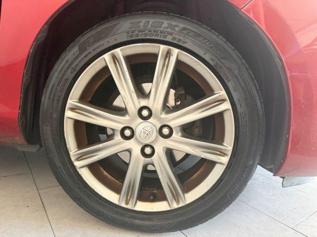 TOYOTA Yaris 1.3 5 porte Active