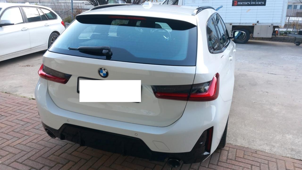 BMW 320d Touring Pacchetto M-Sport SHZ NAVI LED