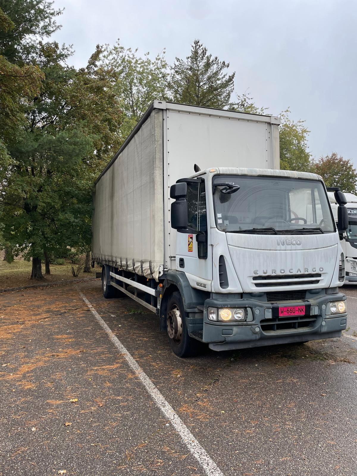 IVECO EUROCARGO CENTINATO ML190E25 – 19 TONNELLATE – MENO DI 90.000 KM