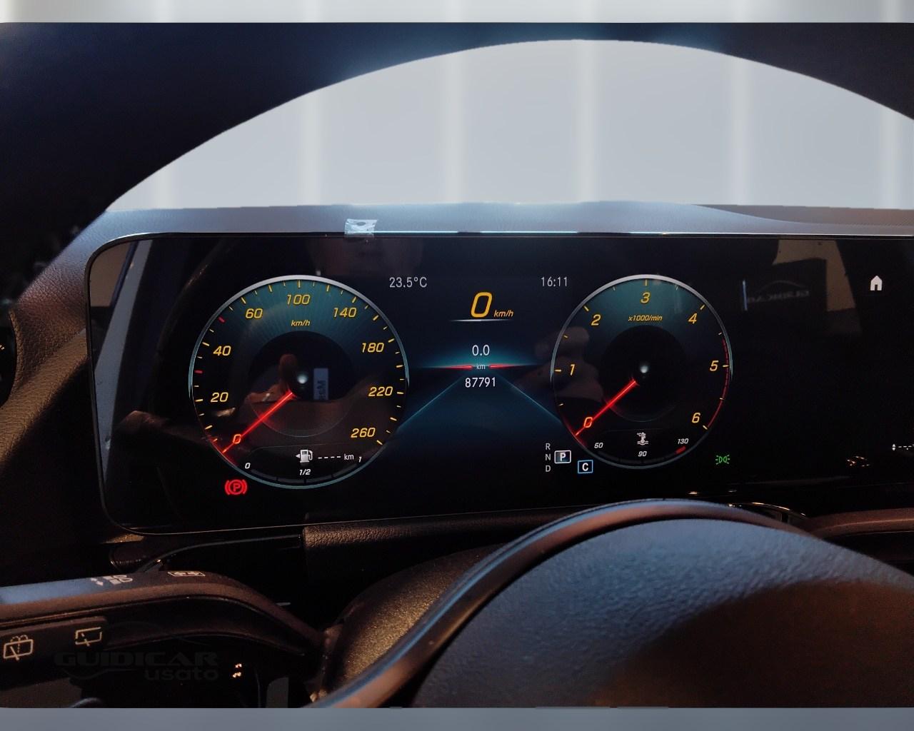 Mercedes-Benz Classe B - W247 2018 - B 180 d Sport Plus auto