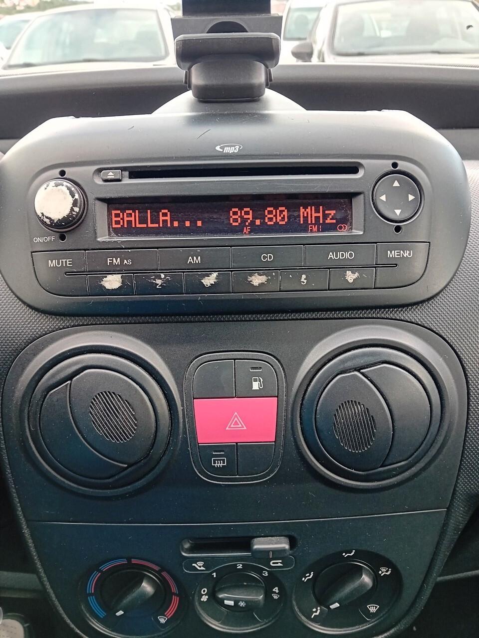 Fiat Qubo 1.4 8V 77 CV Active Natural Power