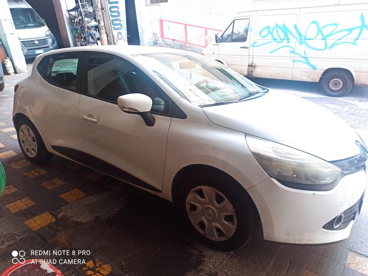 Renault Clio 1.2 75CV GPL 5 porte Costume National