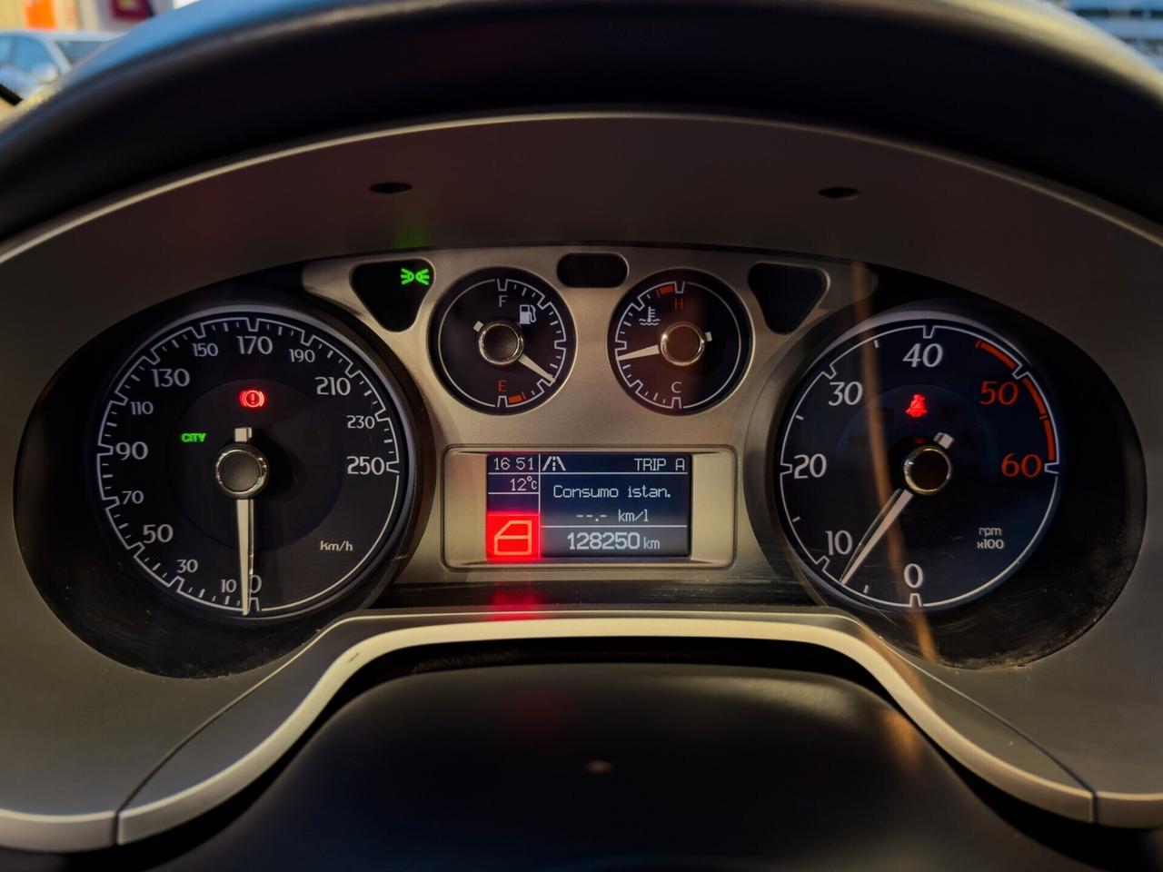 Lancia Delta 2.0 Multijet Platino 165 cv