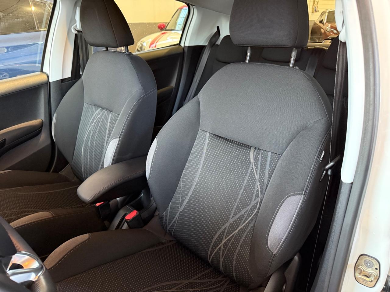 Peugeot 208 1.4 HDi 68 CV 5 porte Active UNICOPROP CINGHIA FATTA