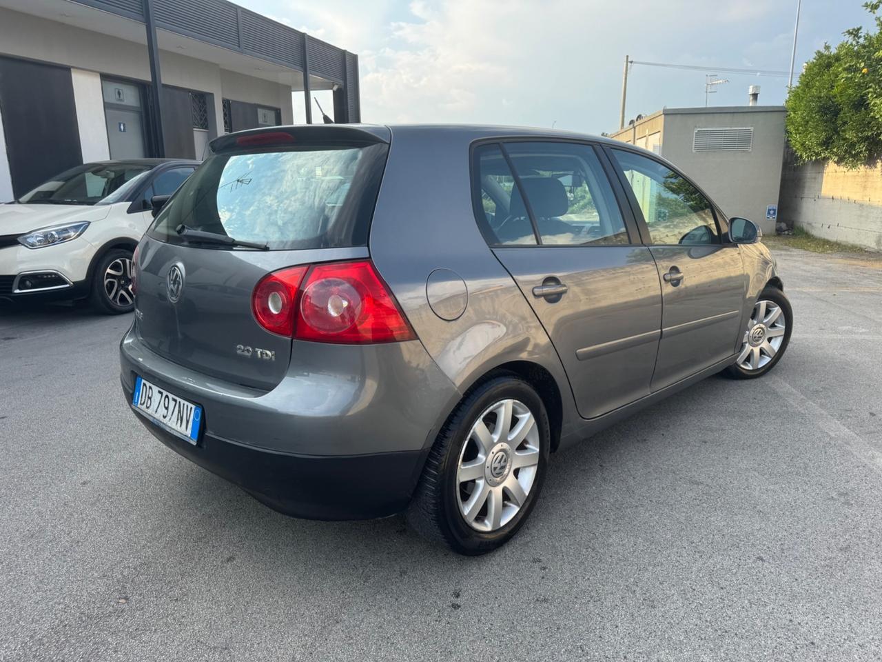 Volkswagen Golf 2.0 16V TDI 5p. Sportline