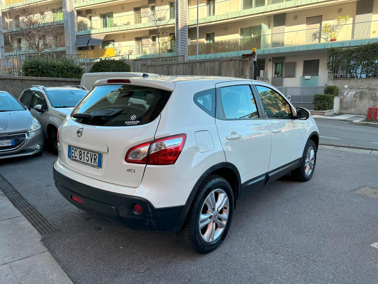 Nissan Qashqai 2.0 dCi DPF 4WD Tekna