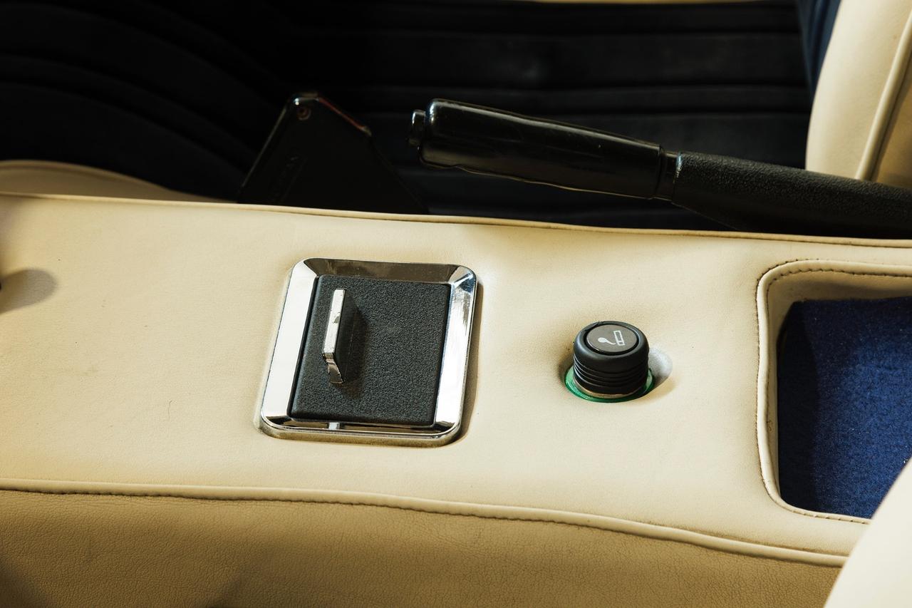 De Tomaso Pantera GTS