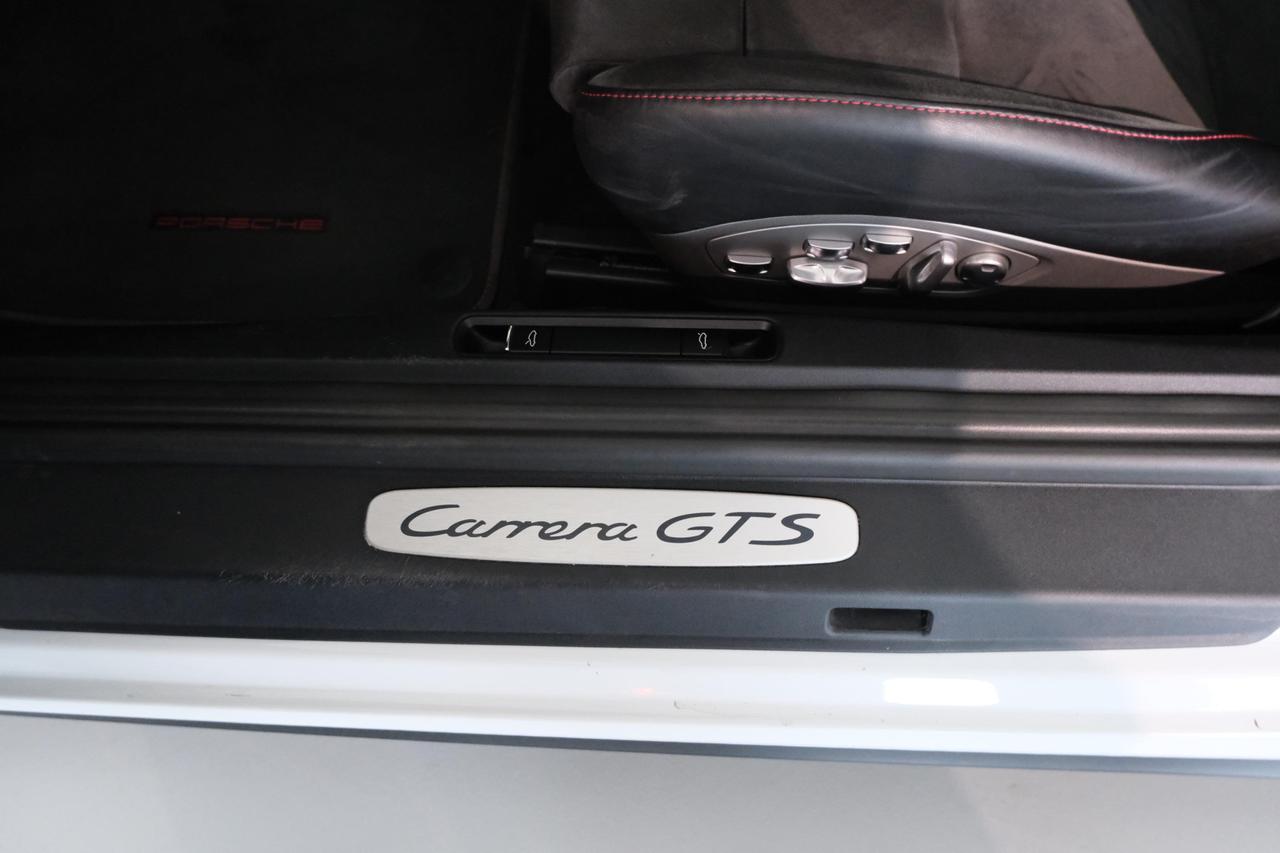 Porsche 911 Cabrio 3.0 Carrera GTS
