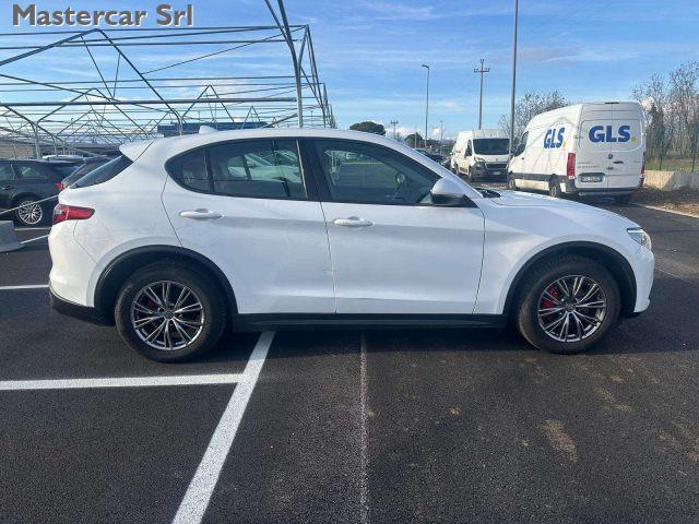 ALFA ROMEO Stelvio Stelvio 2.2 t Executive Q4 190cv auto my19 FX447SP