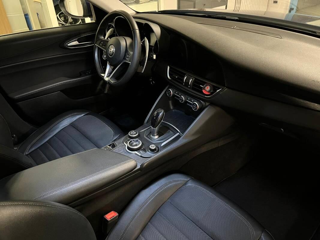 Alfa Romeo Giulia 2.2 t Executive 150cv auto