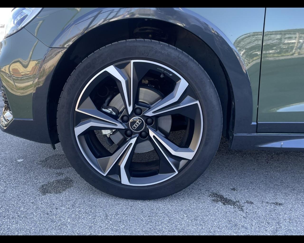 AUDI A1 2ª serie - A1 allstreet 30 TFSI S tronic Identity Contrast