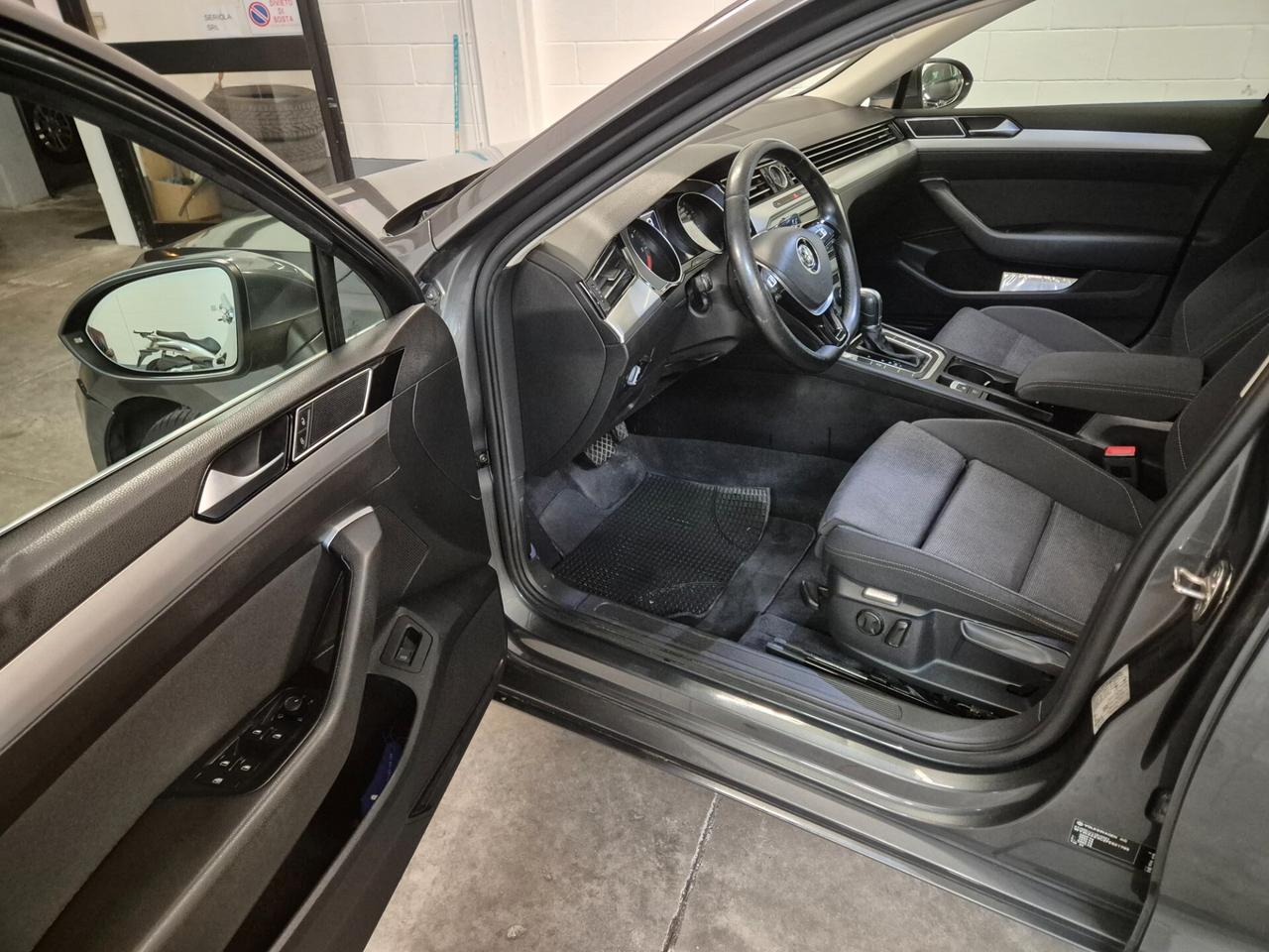 Volkswagen Passat 1.6 TDI DSG Comfortline BlueMotion Technology