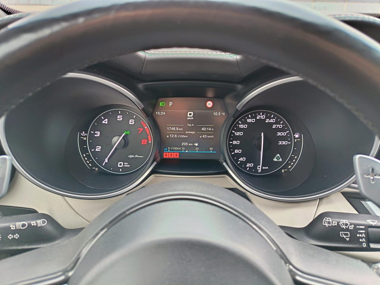 Alfa Romeo Stelvio 2.9 Bi-Turbo V6 510 CV AT8 Quadrifoglio