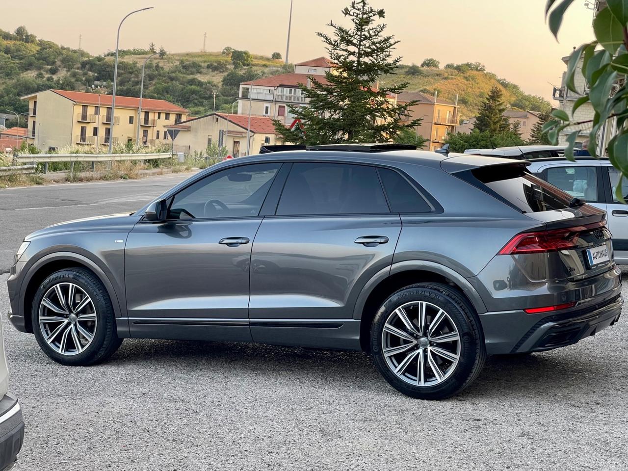 Audi Q8 50 TDI 286 CV Quattro S-Line IVA ESPOSTA