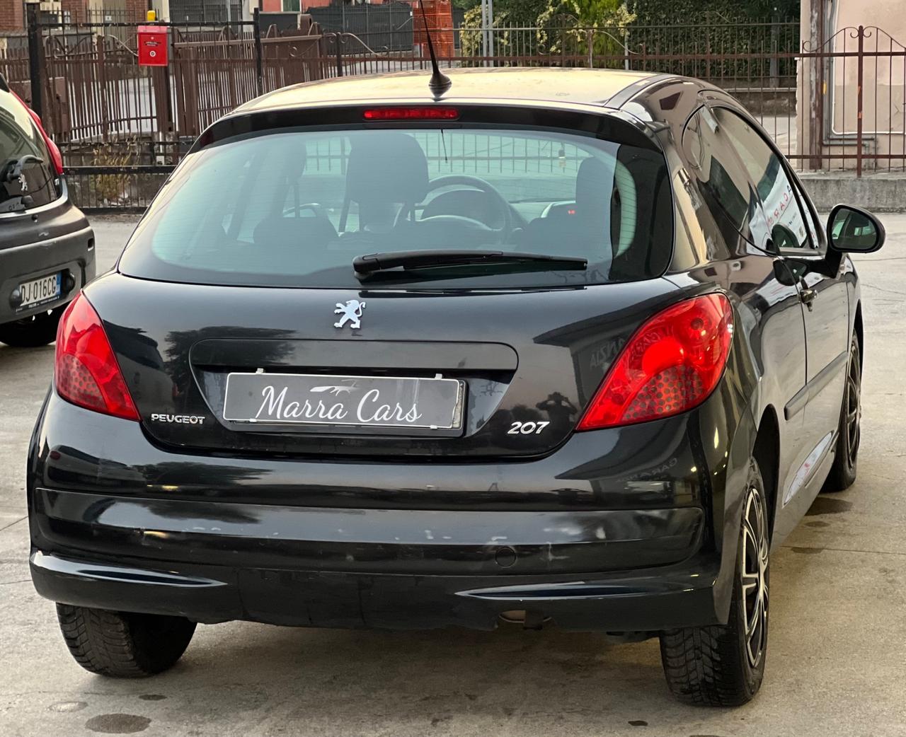 Peugeot 207 1.4 8V 75CV 5p. X Line