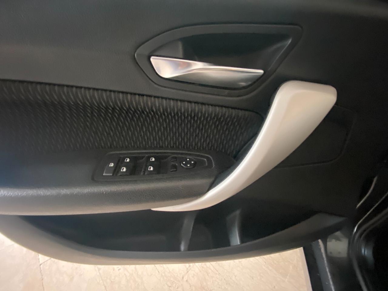 Bmw 114 114d 5p. Unique