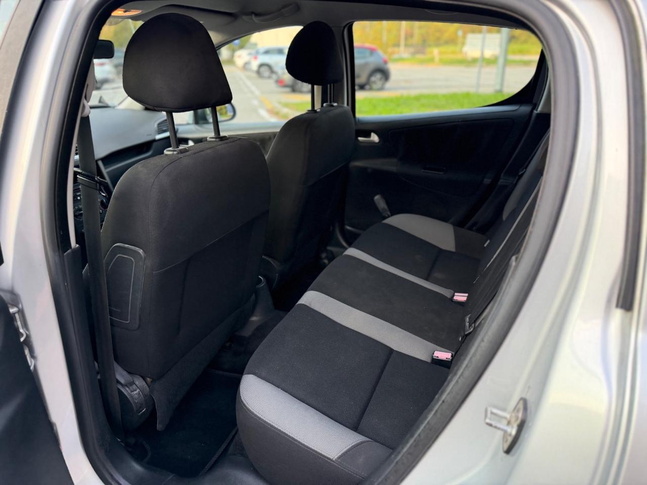 Peugeot 207 1.4 8V 75CV 5p. *Neopatentati*