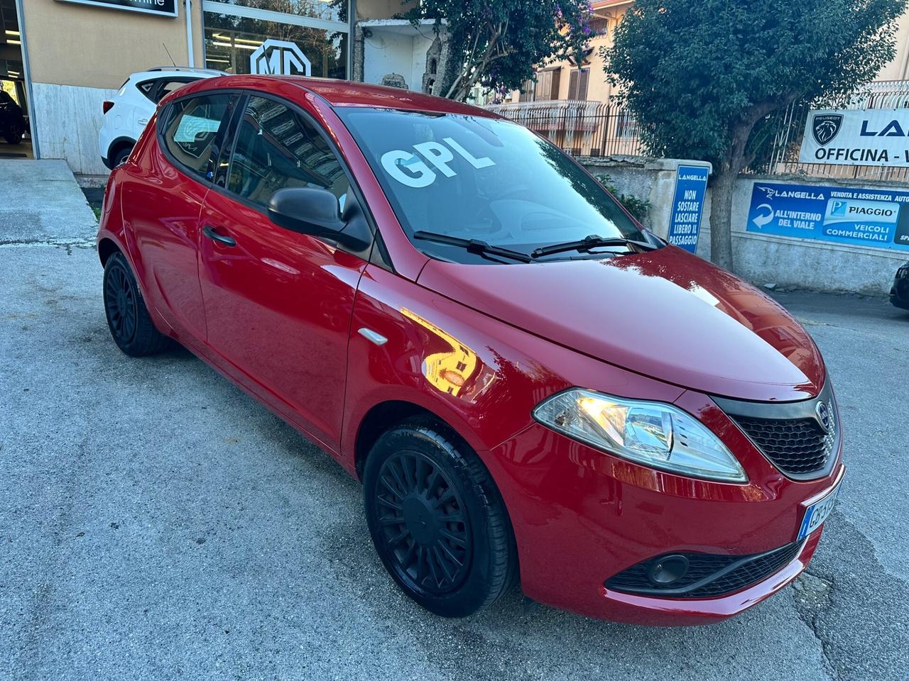 Lancia Ypsilon 1.2 69 CV 5 porte GPL