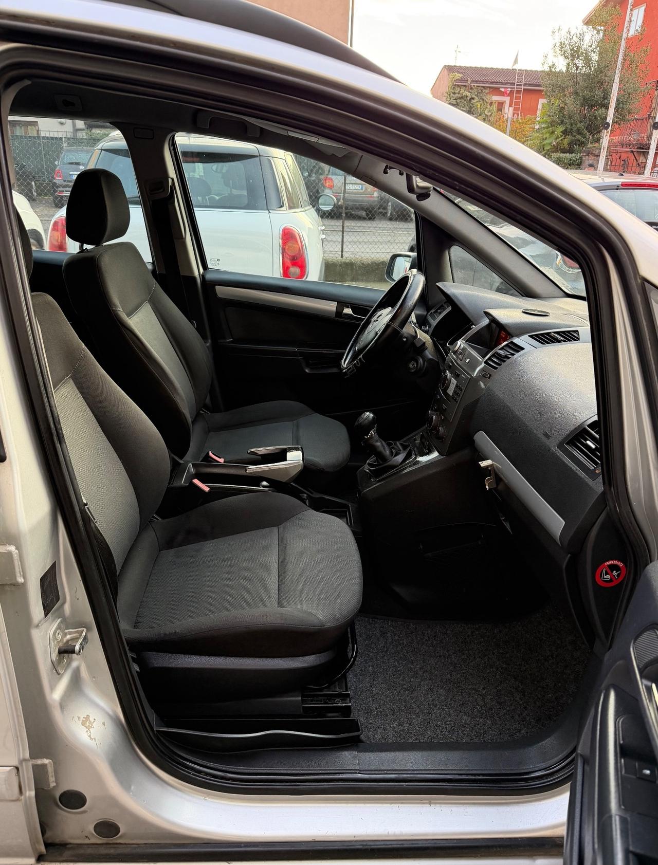 Opel Zafira 1.6 16V ecoM 94CV Enjoy- Neopatentati