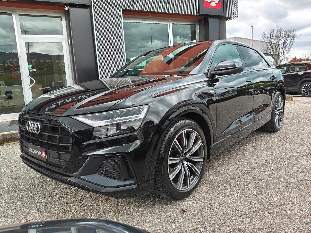 AUDI Q8 Q8 50 TDI 286 CV quattro tiptronic Sport
