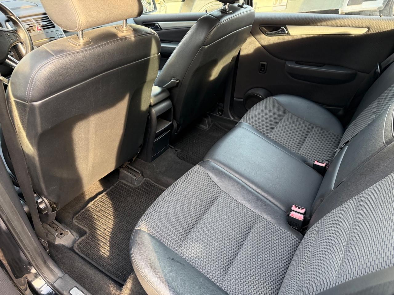 Mercedes-benz B 220 200 CDI Sport