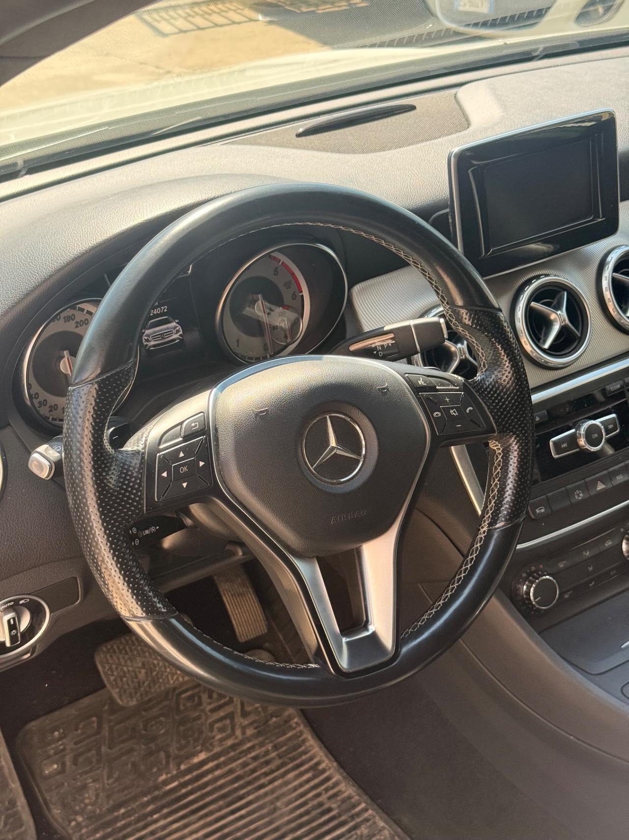 Mercedes-benz GLA 200 CDI Automatic 4Matic Premium