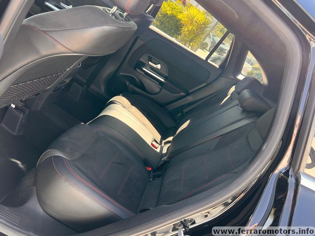 Mercedes GLA 200 d Automatic 4Matic Premium a 299 euro al mese