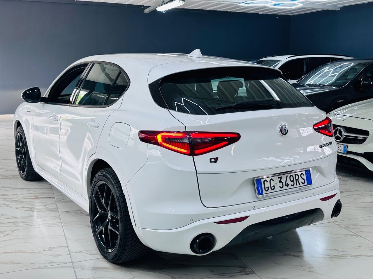 Alfa Romeo Stelvio 2.2 Turbodiesel 210 CV AT8 Q4 Veloce