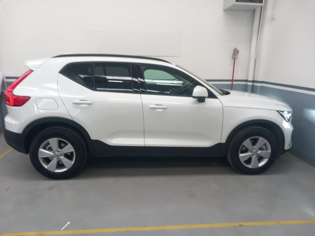 VOLVO XC40 2.0 b3 Essential auto
