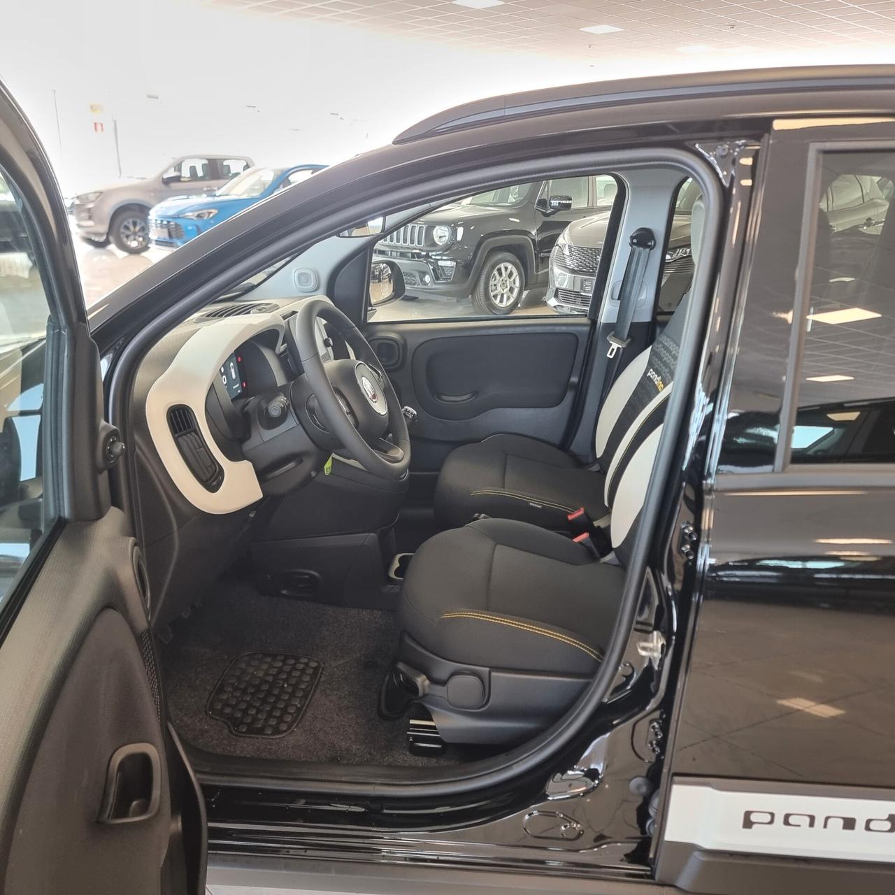 Fiat Panda Pandina 1.0 FireFly 65 CV Hybrid Cross