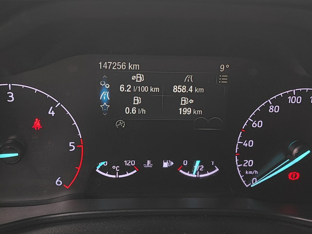 Ford Grand Tourneo Connect Gancio Traino 7 Posti