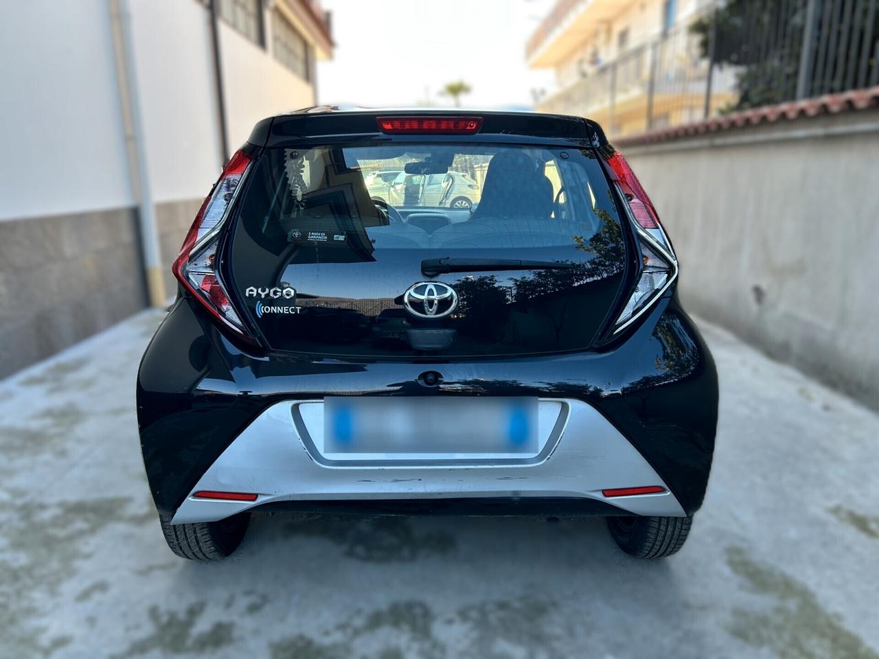 Toyota Aygo 1.0 Benzina 72CV - 2021 Incidentata