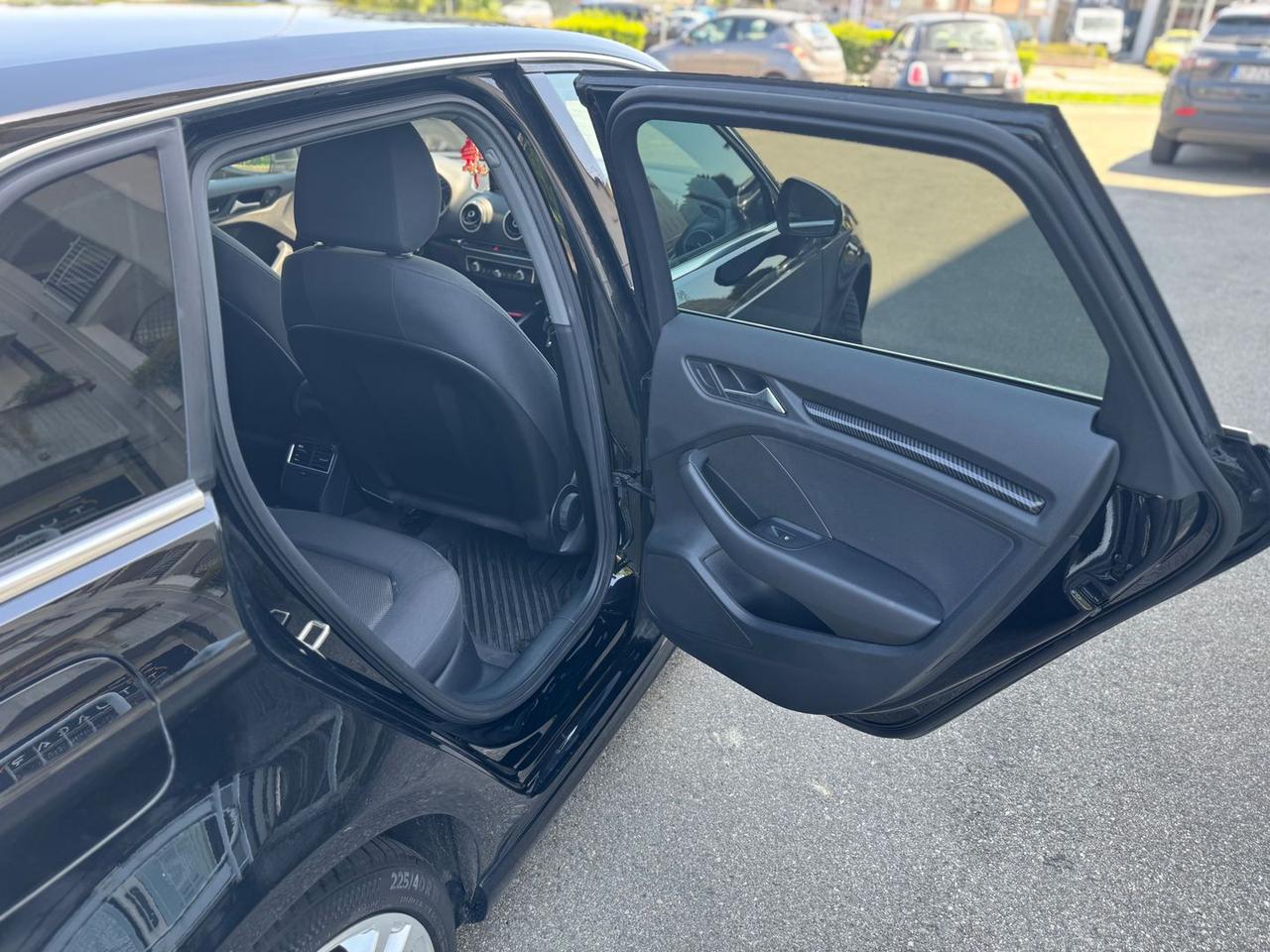 Audi A3 Business 1.5 30 g-tron