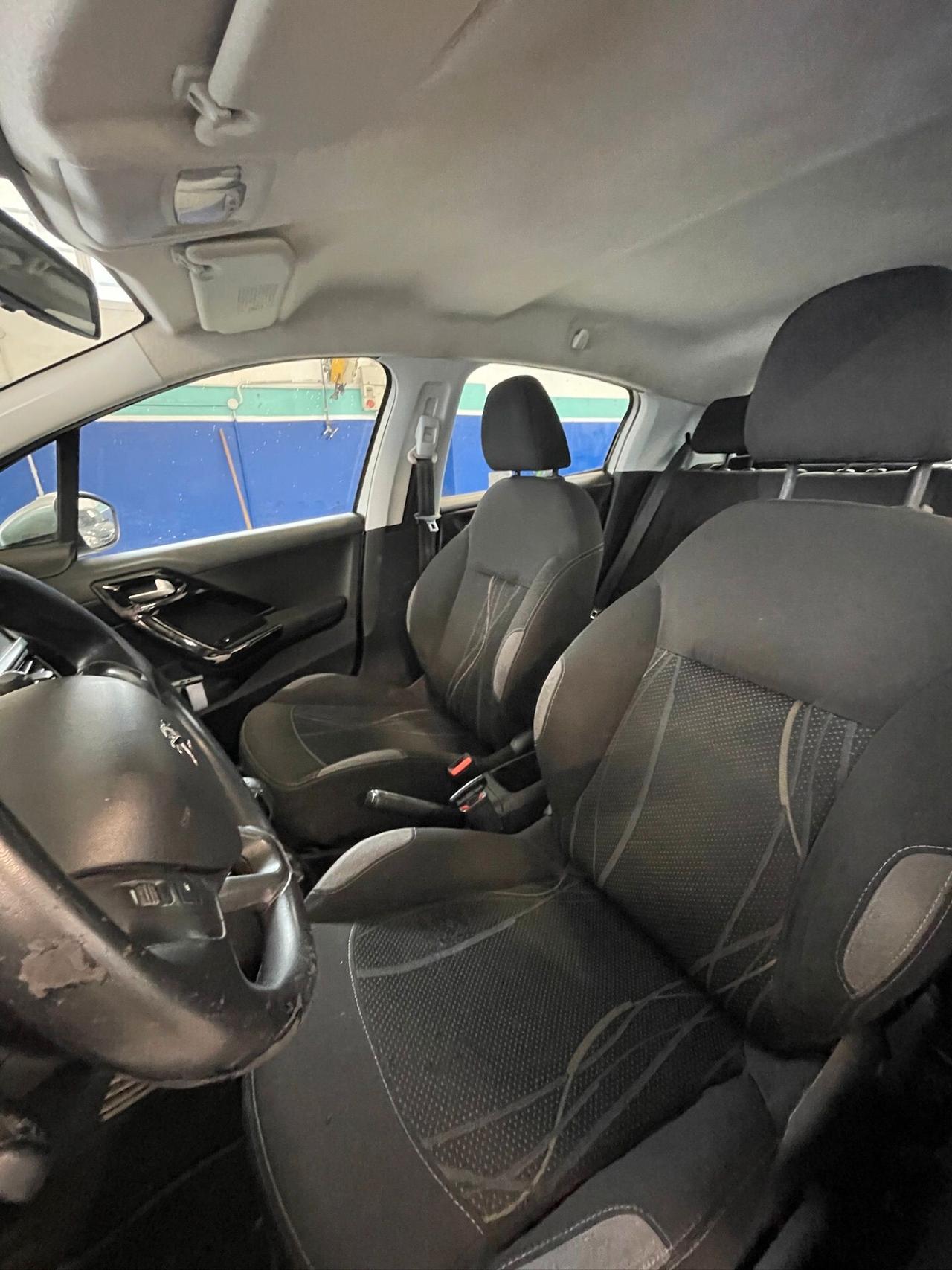 Peugeot 208 1.2 VTi 82 CV 5 porte Access