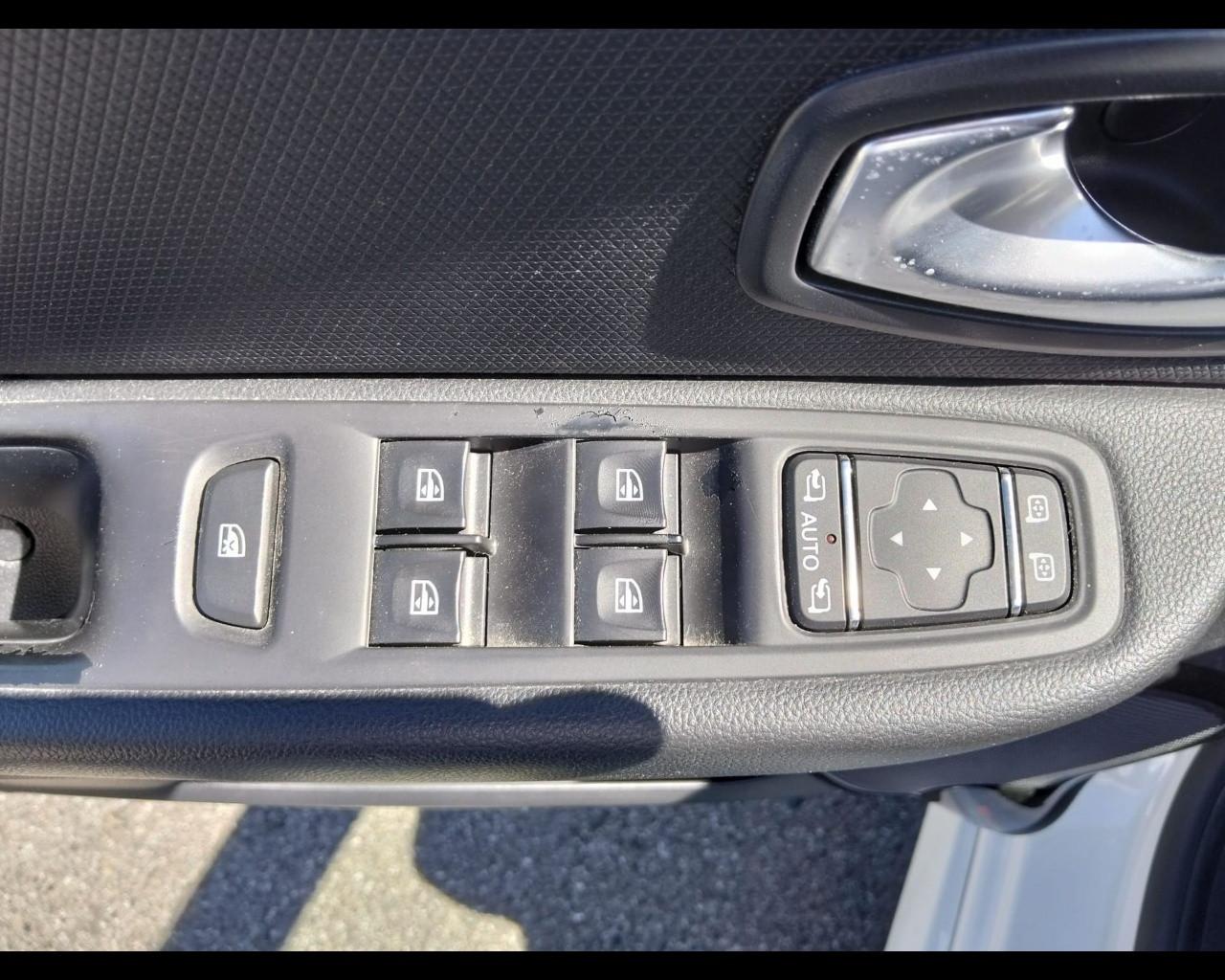 RENAULT Clio 4ª serie - Clio TCe 120CV Start&Stop 5 porte Energy GT