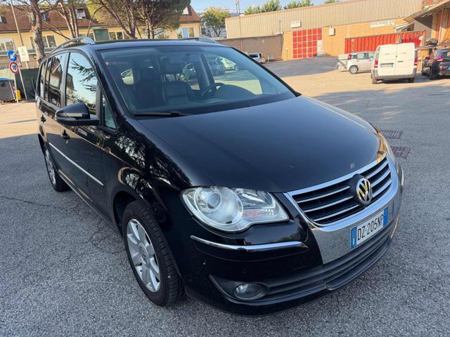 VOLKSWAGEN Touran 7posti 1.4 16V TSI 150CV Highline Ecofuel