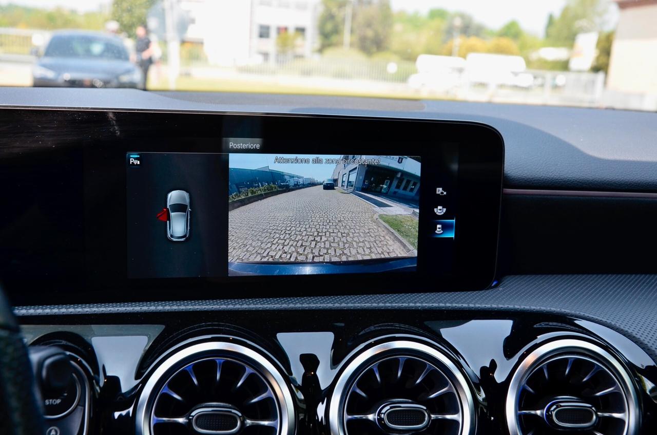 MERCEDES-BENZ A 200d PREMIUM AMG LINE 150cv AUTO, EURO 6D, 64 COLORI, HI-FI PREMIUM, RETROCAMERA, PERMUTE