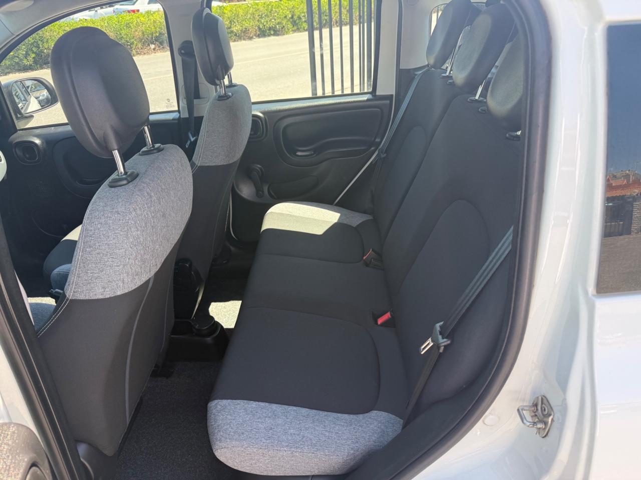 Fiat Panda 1.0 hybrid CITY LIFE Schermo 7"