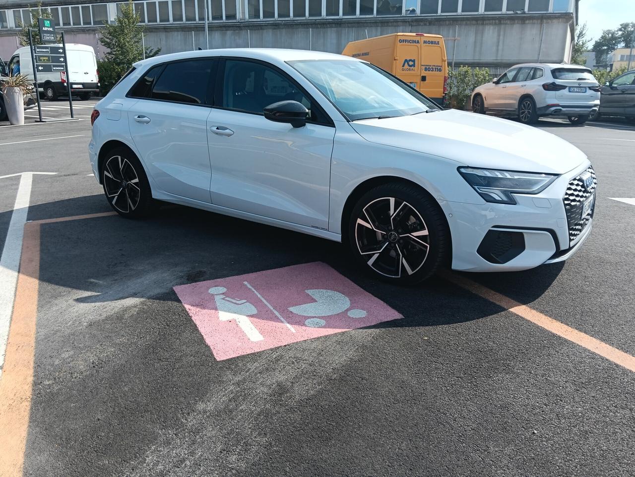 Audi A3 SPB 30 TDI Business