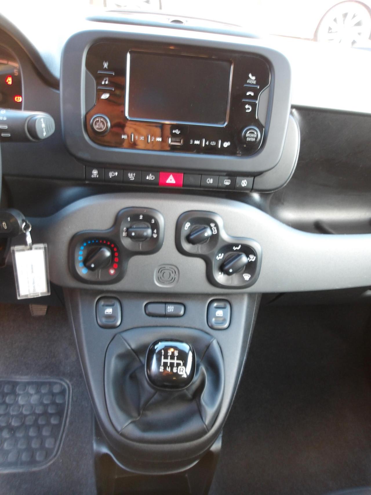 FIAT PANDA 1.0 firefly hybrid City Life 70cv