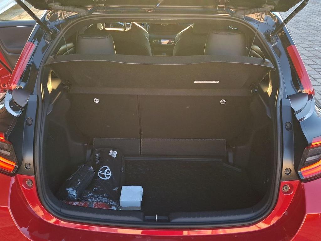 Toyota Yaris 1.5 hybrid Active