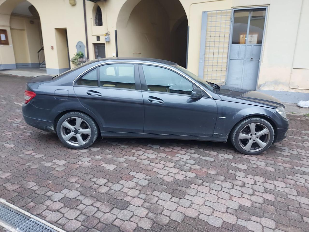 Mercedes-Benz C 220 Executive C 220 CDI